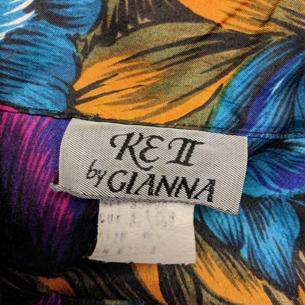 Vintage Floral Cropped Top - Picture 2 of 6